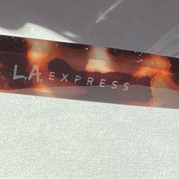 Tortoise Shell Sunglasses - Picture 2 of 2